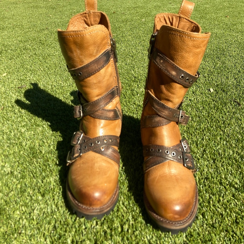 Freebirds HALLIE boots size 7